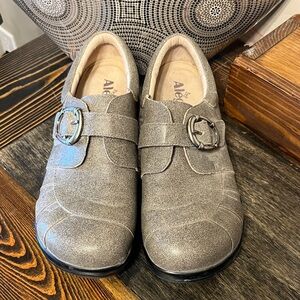 Alegria Silver Grey Buckle Shoes size 40